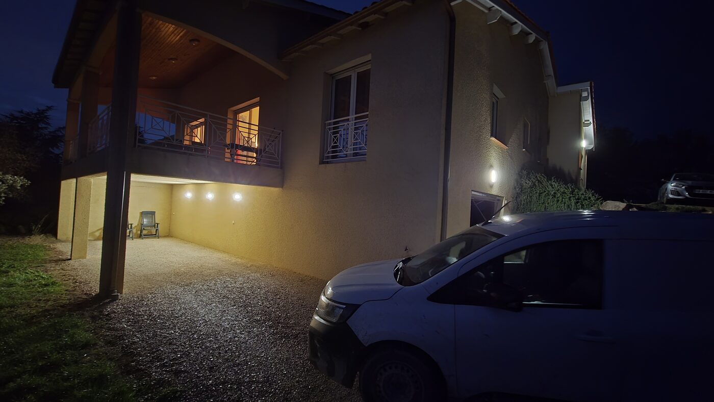Éclairage LED façade et sous-sol maison Villemur